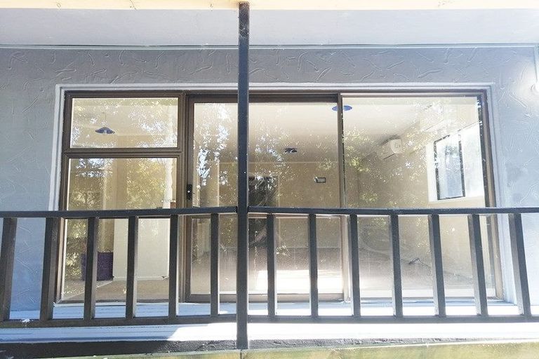 Photo of property in 118b Rosier Road, Glen Eden, Auckland, 0602