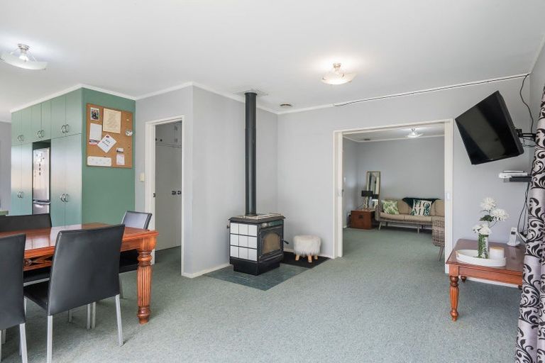Photo of property in 28 Hokio Beach Road, Levin, 5510