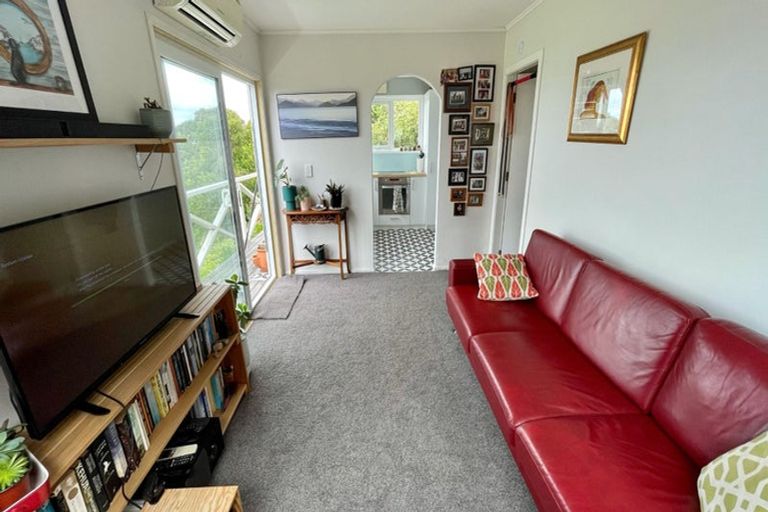 Photo of property in 10 Stormont Place, Kingston, Wellington, 6021