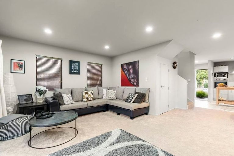 Photo of property in 11/48 Schnapper Rock Road, Schnapper Rock, Auckland, 0632