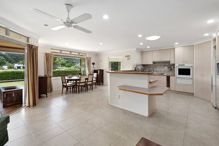 Photo of property in 105 Yorke Road, Haruru, 0204
