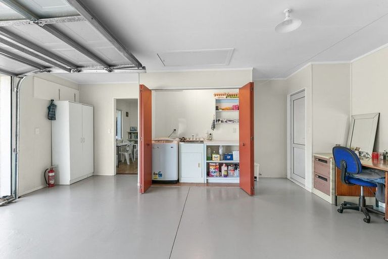 Photo of property in 72 Muhunoa West Road, Ohau, Levin, 5570