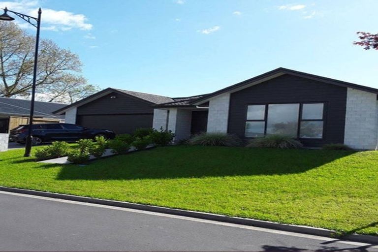 Photo of property in 6 Richards Street, Cambridge, 3434