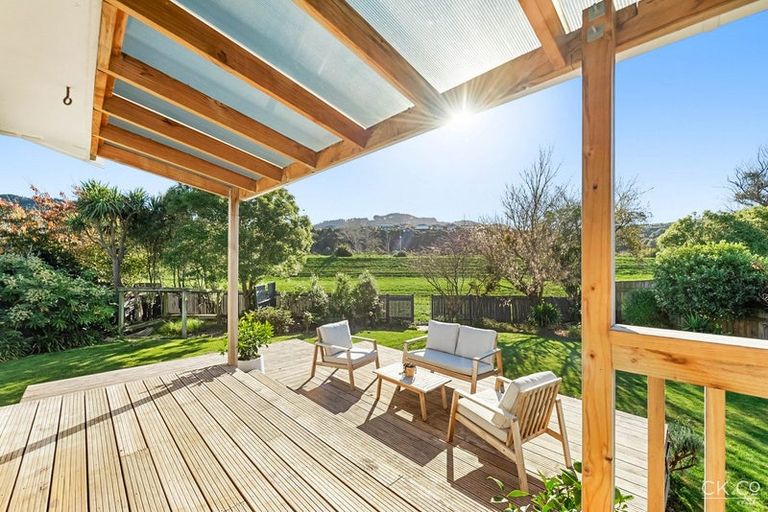 Photo of property in 24 Longfellow Street, Trentham, Upper Hutt, 5018