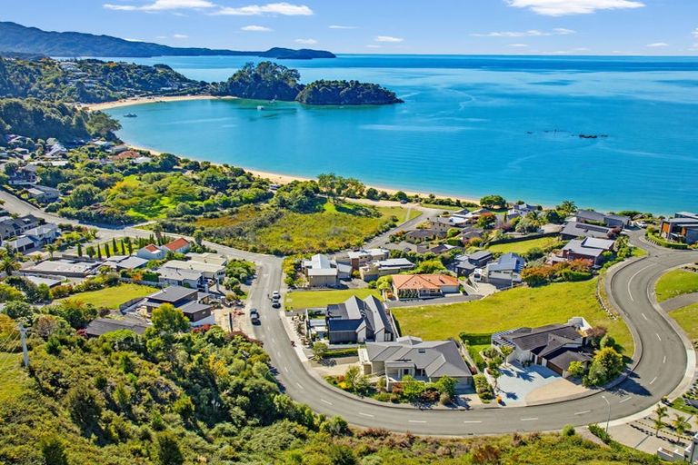 Photo of property in 11 Torlesse Drive, Kaiteriteri, Motueka, 7197