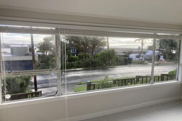 Photo of property in 1/138 Churchill Road, Rothesay Bay, Auckland, 0630