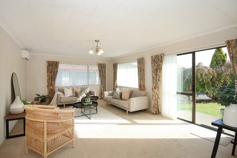 Photo of property in 16a Oaklea Avenue, Marton, 4710