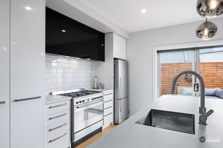 Photo of property in 44 Hardy Street, Waterloo, Lower Hutt, 5011