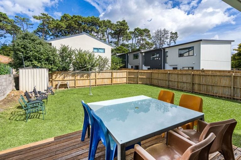 Photo of property in 145 Portage Road, New Lynn, Auckland, 0600