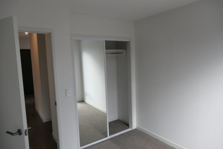 Photo of property in 8/2 Marlborough Crescent, Hobsonville, Auckland, 0616