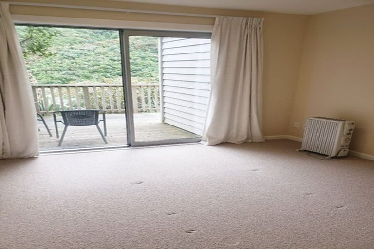 Photo of property in 13 Stock Street, Brooklyn, Wellington, 6021