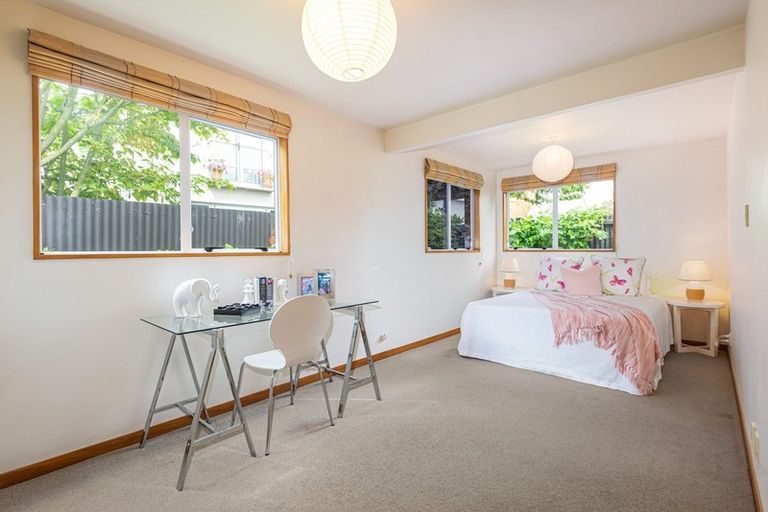 Photo of property in 2/38 Dover Street, St Albans, Christchurch, 8014