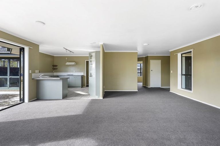 Photo of property in 36 Cranbrook Place, Rototuna North, Hamilton, 3210