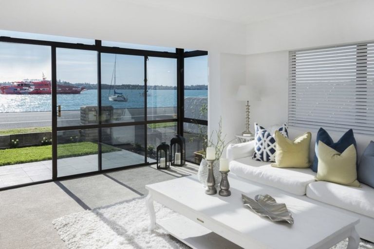 Photo of property in 52a The Parade, Bucklands Beach, Auckland, 2012