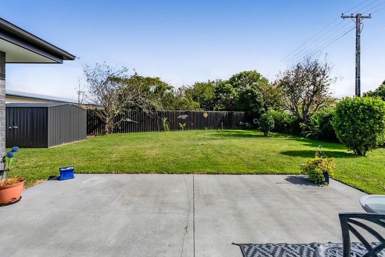 Photo of property in 7 Robbins Crescent, Hawera, 4610