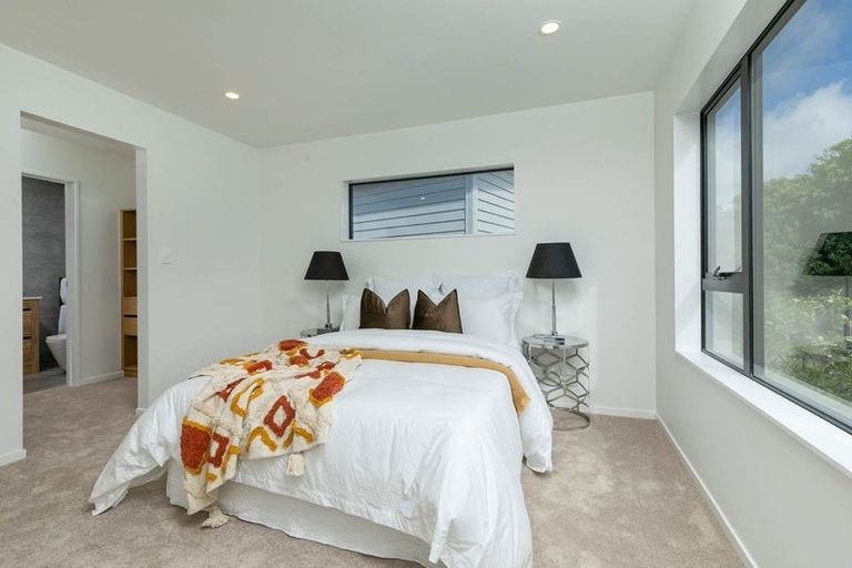Photo of property in 3 Riroriro Road, Hobsonville, Auckland, 0616
