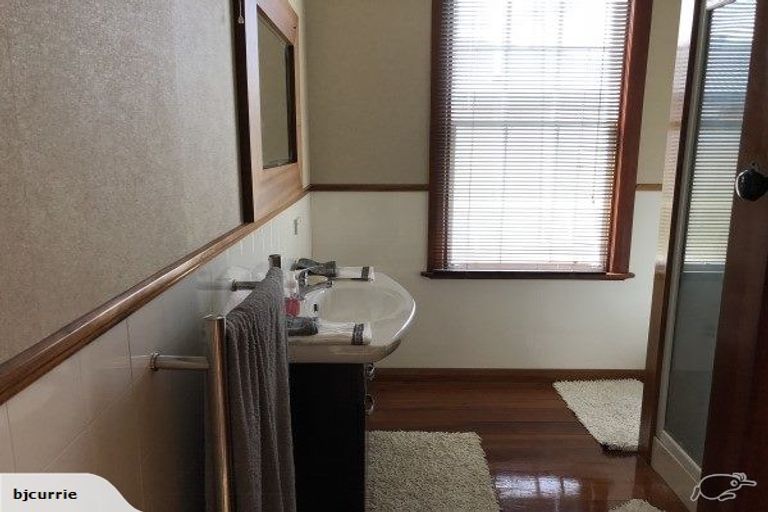 Photo of property in 1 Fairs Road, Milson, Palmerston North, 4414