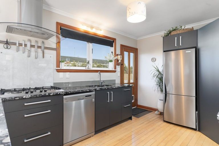 Photo of property in 22 Humphries Street, Greytown, 5712