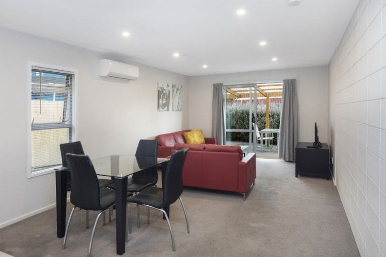 Photo of property in 6a Tonga Place, Riccarton, Christchurch, 8041