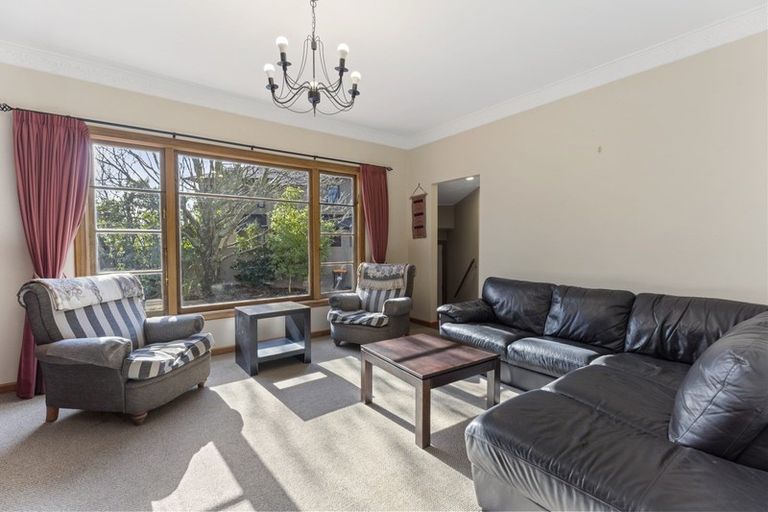 Photo of property in 19 Jensen Street, Hokowhitu, Palmerston North, 4410