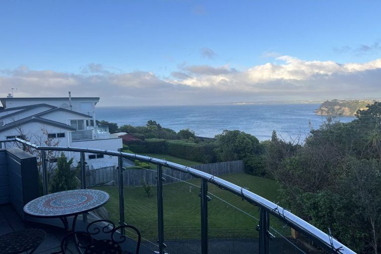 Photo of property in 65 Roberts Road, Matakatia, Whangaparaoa, 0930
