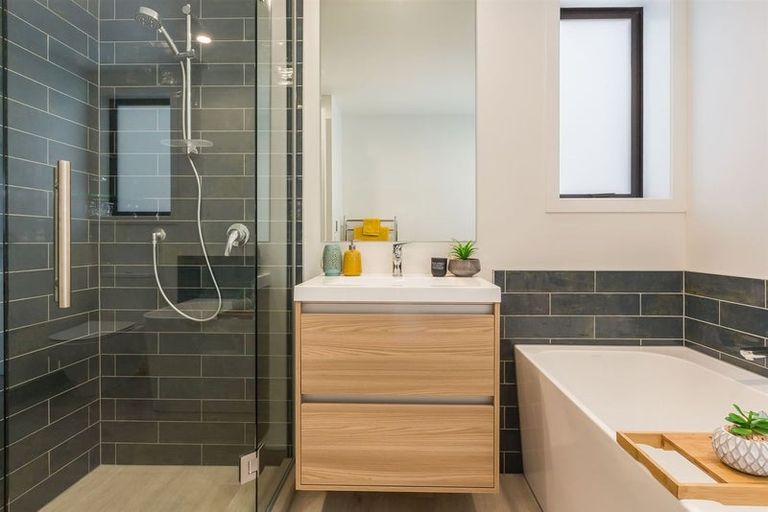 Photo of property in 8 Skysail Lane, Whitby, Porirua, 5024