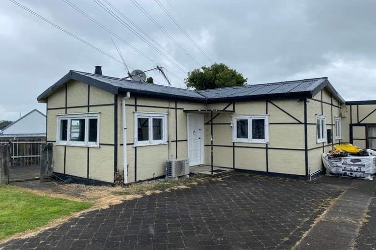 Photo of property in 1/19 Takanini Road, Takanini, 2112