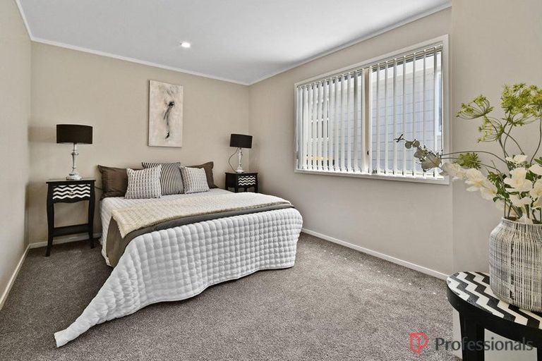 Photo of property in 31 Ilford Crescent, Mangere, Auckland, 2022
