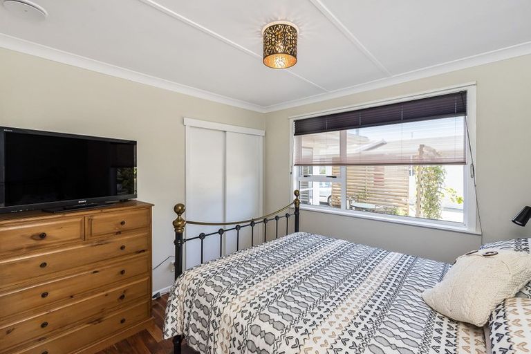 Photo of property in 18 Teoti Street, Paraparaumu Beach, Paraparaumu, 5032