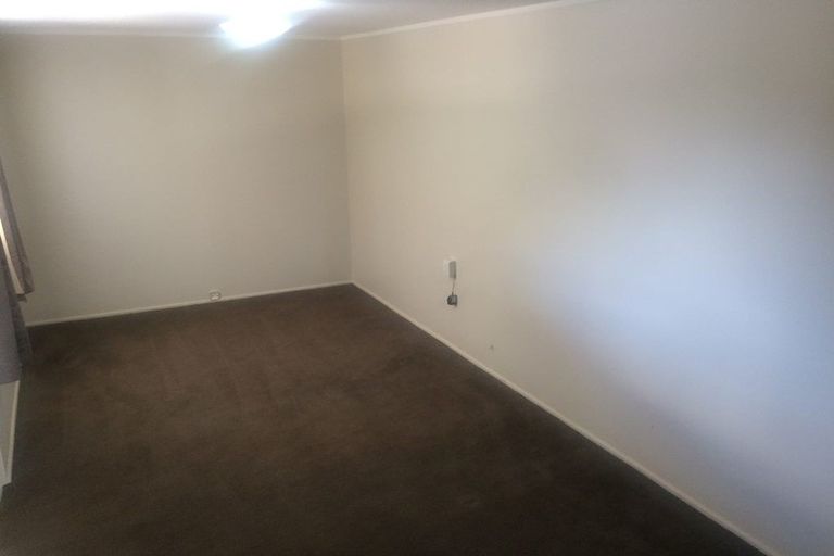 Photo of property in 46 Gallony Avenue, Massey, Auckland, 0614