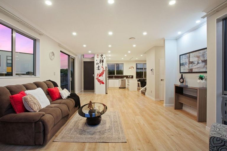 Photo of property in 36 Lockheed Street, Hobsonville, Auckland, 0618