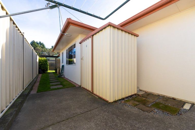 Photo of property in 8 Dules Walk, Taradale, Napier, 4112