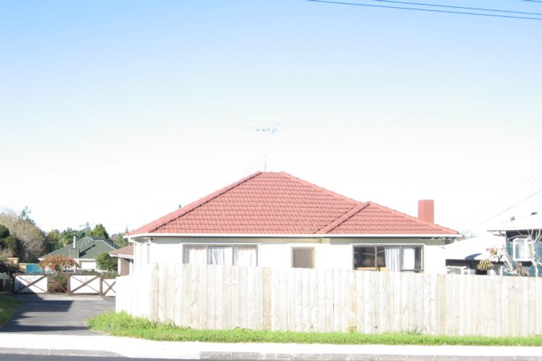 Photo of property in 2/64 Weymouth Road, Manurewa, Auckland, 2102