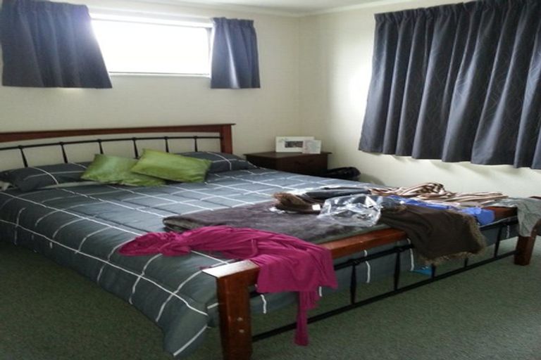 Photo of property in 6 Percy Graham Drive, Tuakau, 2121