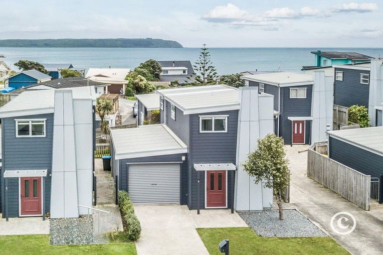 Photo of property in 14-f2 Tireti Road, Titahi Bay, Porirua, 5022