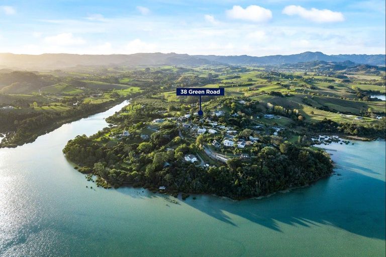 Photo of property in 38 Green Road, Matakana, Warkworth, 0985