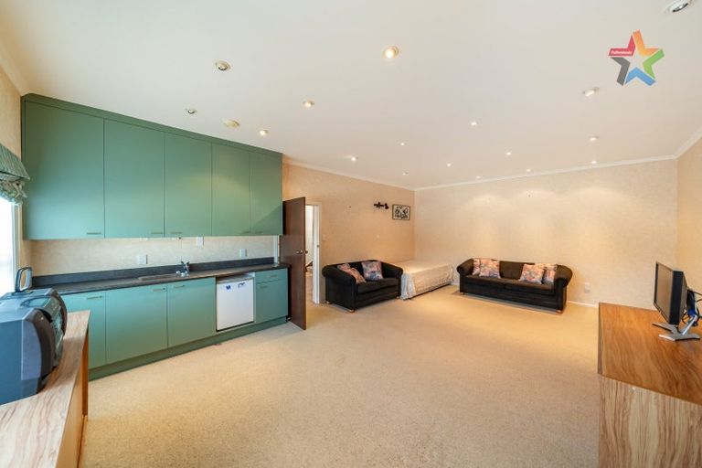 Photo of property in 18 Mimihau Grove, Wainuiomata, Lower Hutt, 5014
