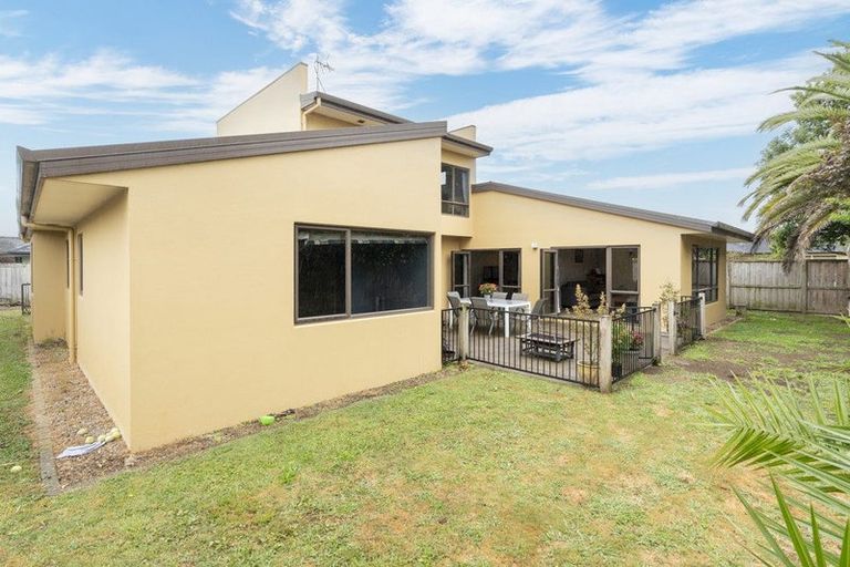 Photo of property in 16 Grasmere Court, Huntington, Hamilton, 3210