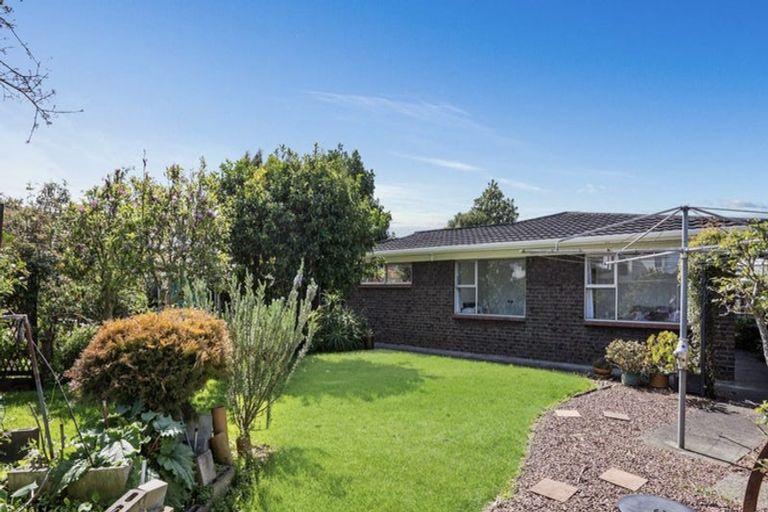 Photo of property in 39 Birdwood Avenue, Papatoetoe, Auckland, 2025