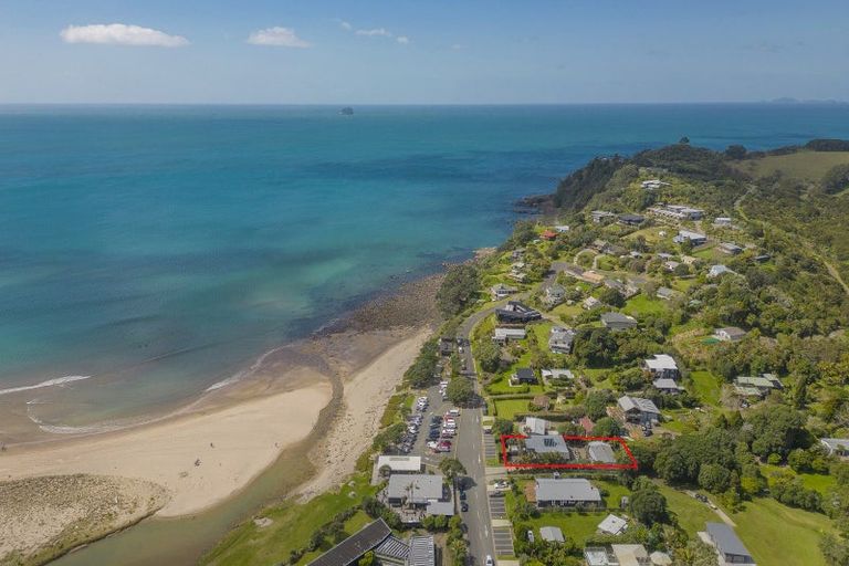 Photo of property in 24 Pye Place, Hot Water Beach, Whitianga, 3591