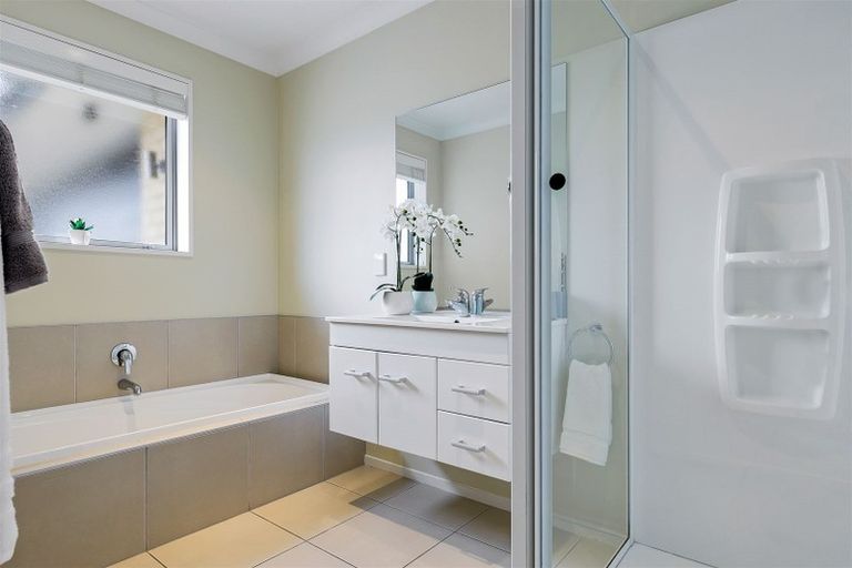 Photo of property in 17 Breton Close, Northwood, Christchurch, 8051