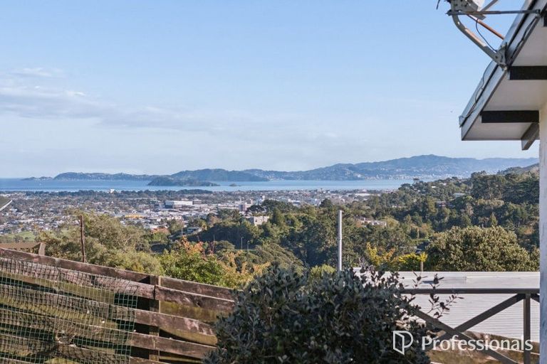 Photo of property in 66b Major Drive, Kelson, Lower Hutt, 5010