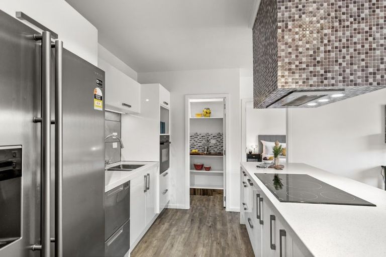 Photo of property in 29a Thurleigh Grove, Karori, Wellington, 6012