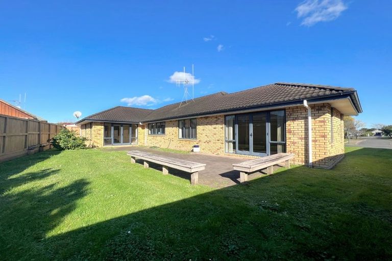 Photo of property in 63 Saint James Drive, Huntington, Hamilton, 3210