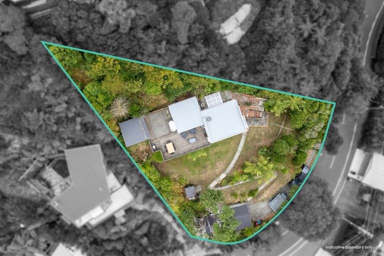 Photo of property in 25 Singers Road, Korokoro, Lower Hutt, 5012