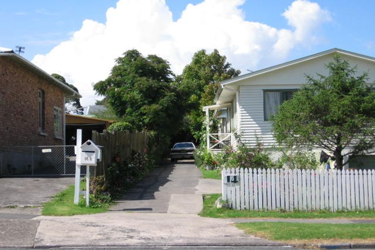 Photo of property in 14 Hutchinson Avenue, New Lynn, Auckland, 0600
