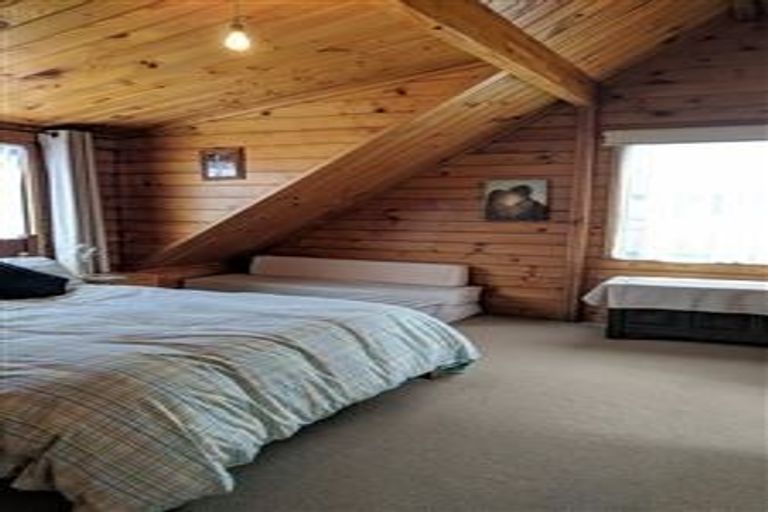 Photo of property in 7 Fernbird Place, Massey, Auckland, 0614