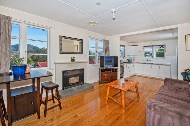 Photo of property in 10 Lewis Street, Te Kamo, Whangarei, 0112