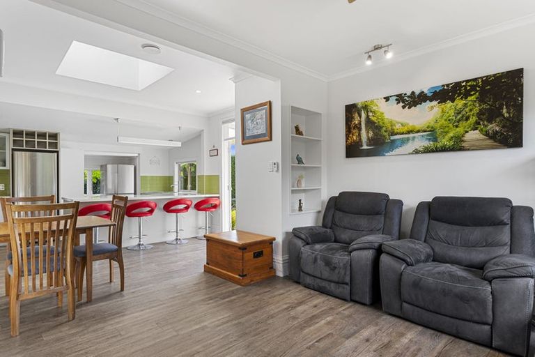 Photo of property in 380 High Street, Rangiora, 7400