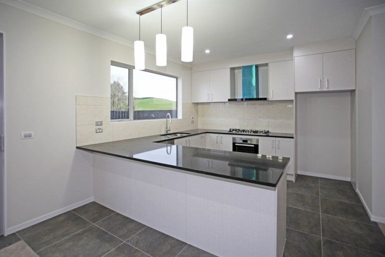 Photo of property in 9 Kato Way, Pukekohe, 2120